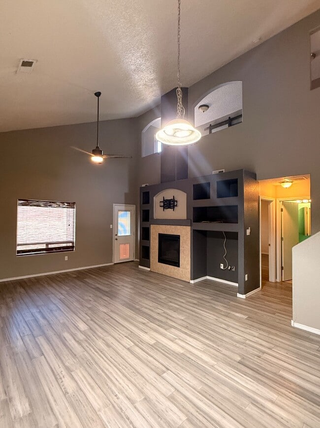 Photo - 2103 N Ensenada Cir SE