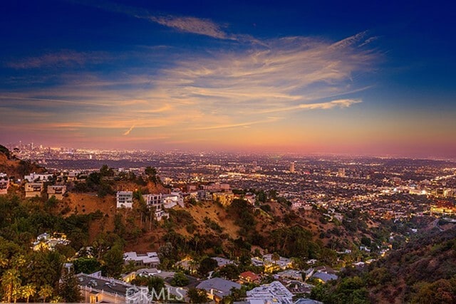 Photo - 2189 Sunset Plaza Dr