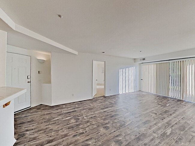 Photo - Spacious 2-Bedroom, 2-Bathroom Condo for Rent – Scripps Highlands Unit 21