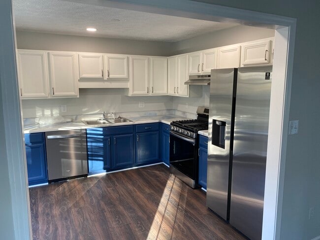 Photo - 132 Mayfield Ct