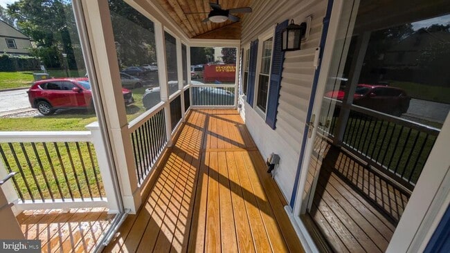 Photo - 5813 Shana Pl