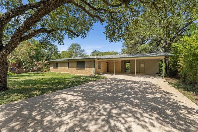 Photo - 2414 Havenside Dr