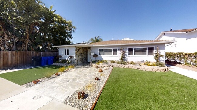 Photo - 4BD 2BR, Separate Backyard