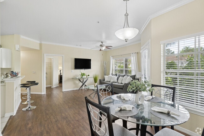 Westchase 2BR, 2BA - 1,037SF - Dining