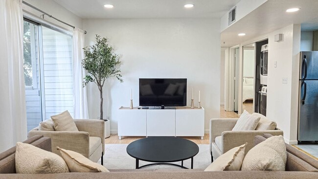 Photo - Furnished Apartment! Unit A-3