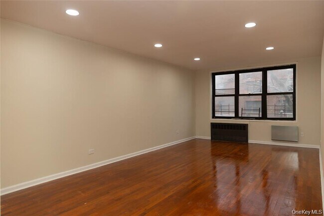 1275 E 51st St Unidad 3Y