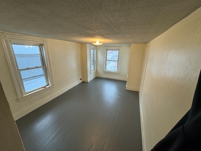 Photo - 82 Maple St Unit 4