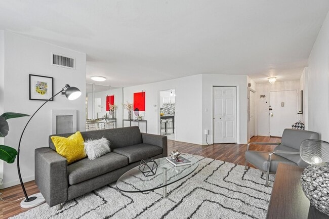 Photo - 530 Harmon Cove Tower Unit 530