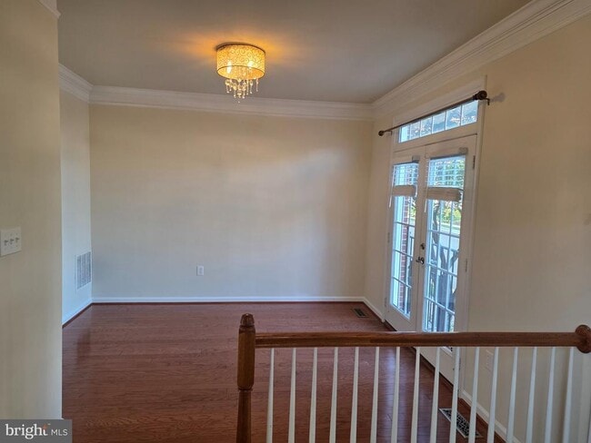 Photo - 20667 Maitland Terrace