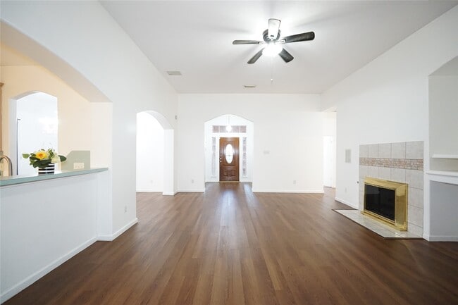 Photo - 8506 Willancy Ln