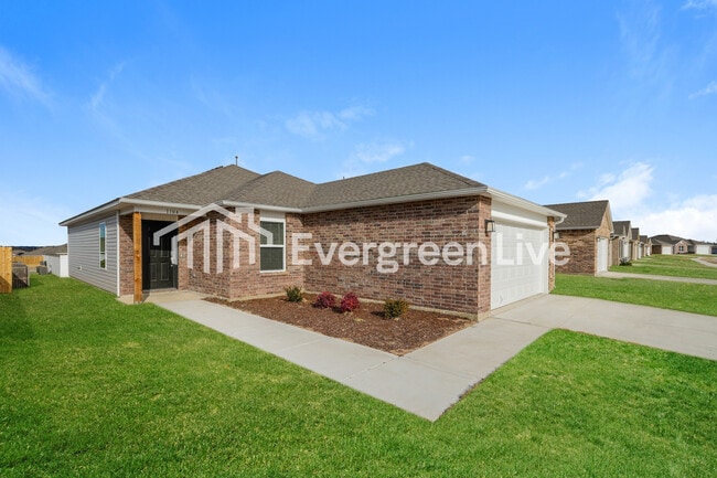 Photo - 1104 W Lawton Rd