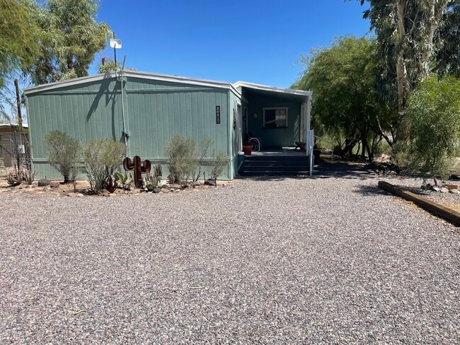 Building Photo - 1128 E Dike Rd Rental