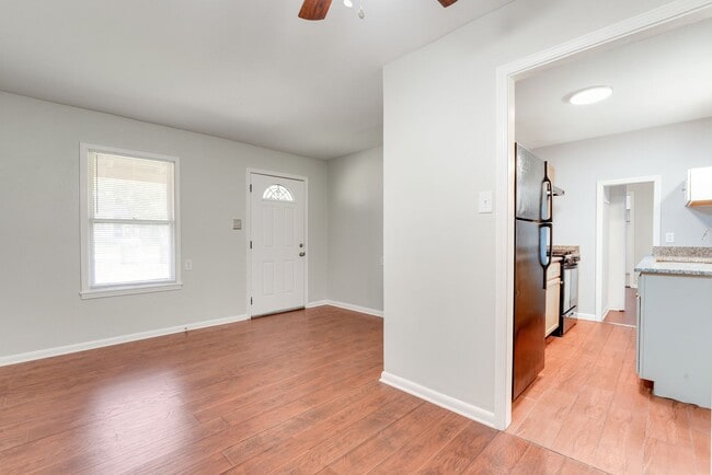 Photo - Highland Park Gem- 3/1 with Large Yard