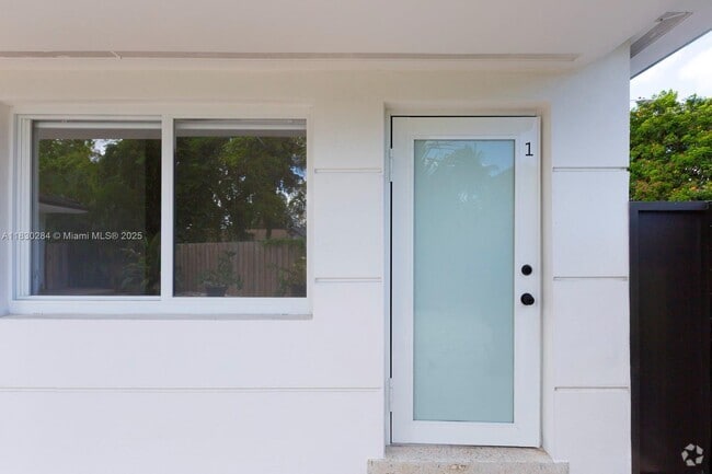 Building Photo - 7800 NE 10th Ct Unit 1 Rental