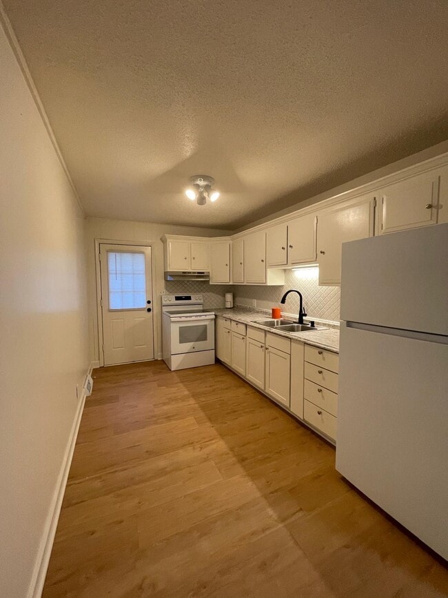 Photo - 311 S 10th St