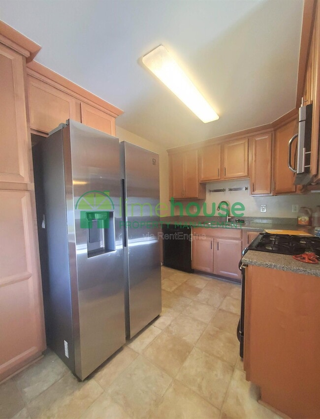 Photo - 8032 Van Patten Rd