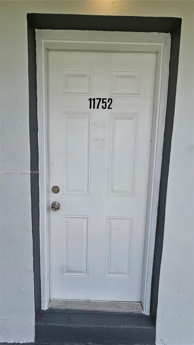 Photo - 11752 SW 212th St Unidad 0