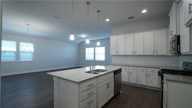 Photo - 1308 Falconer Wy