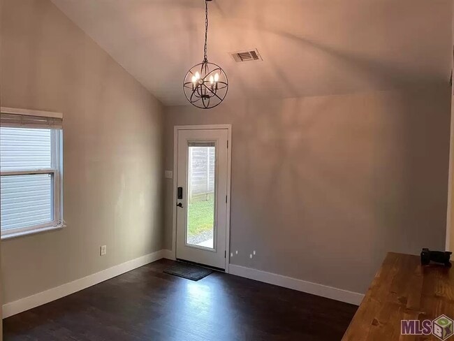 Photo - 1514 Lila St