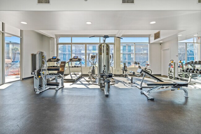 Seventh Apartments - Seventh Apartments