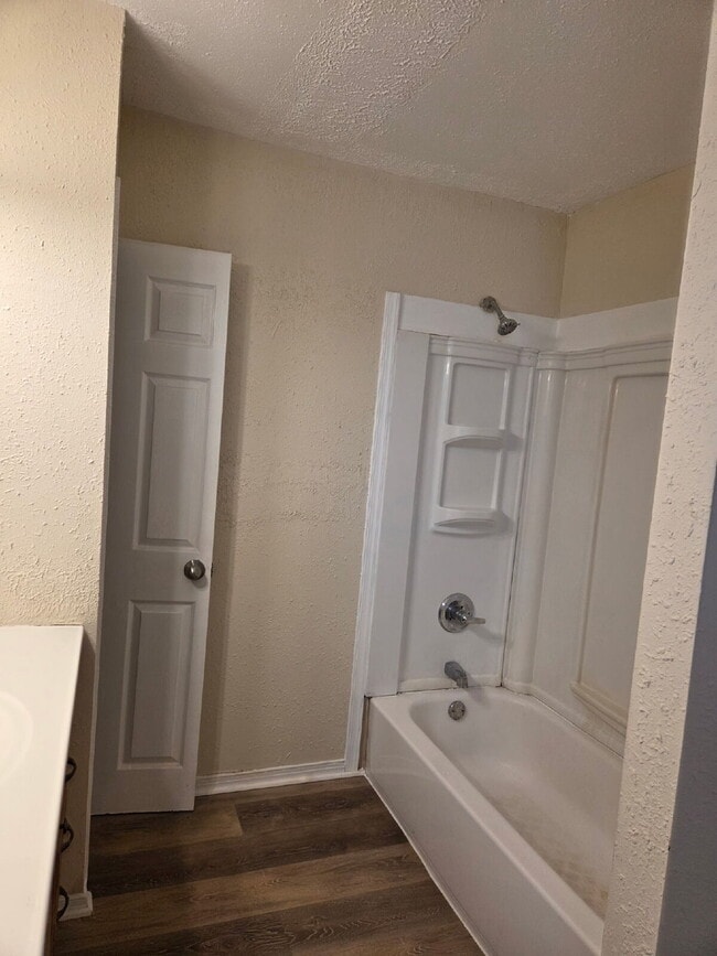 Photo - "Charming 3-Bed Sanctuary in Lebanon – Your Cozy Haven Awaits!"