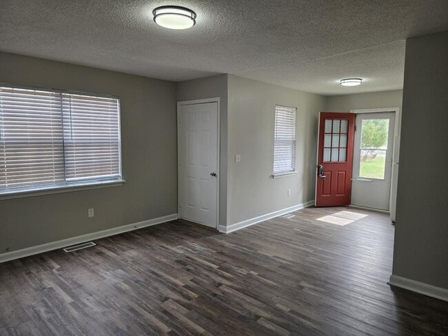 Photo - 301 N Broad St