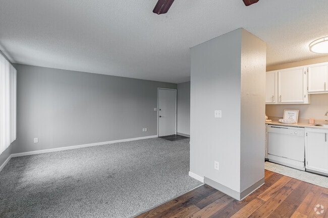 2BR, 1BA - 892SF - Living Room