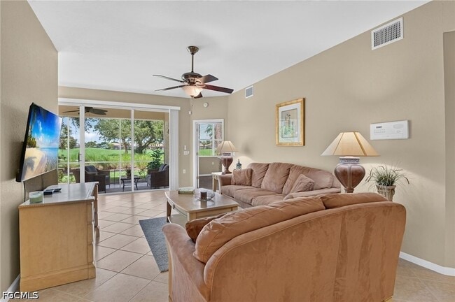3131 Meandering Way Unidad 101