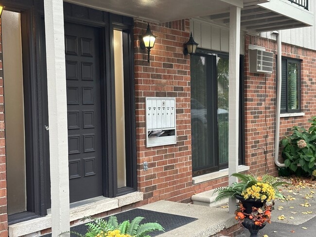 Photo - 1280 Dewey St Unit 4