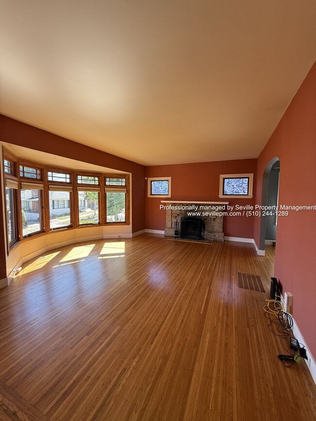 Photo - MOVE IN READY 3BR/1BA MAXWELL PARK HOME!
