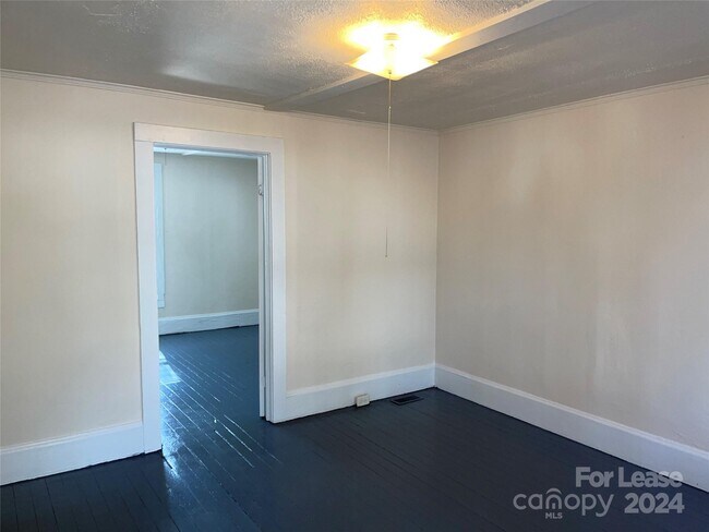 Photo - 208 E Georgia Ave