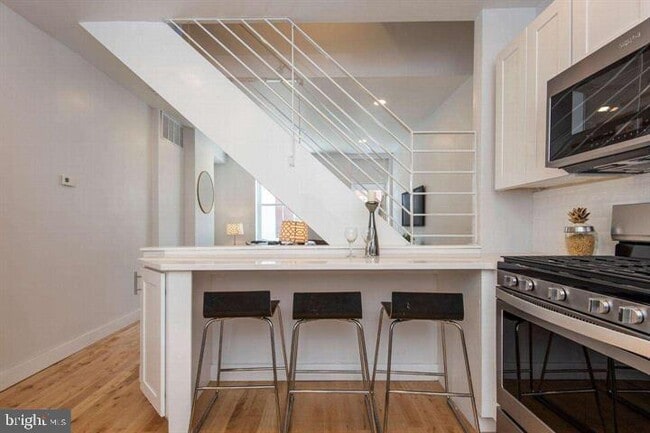 Photo - 1815 Waterloo St