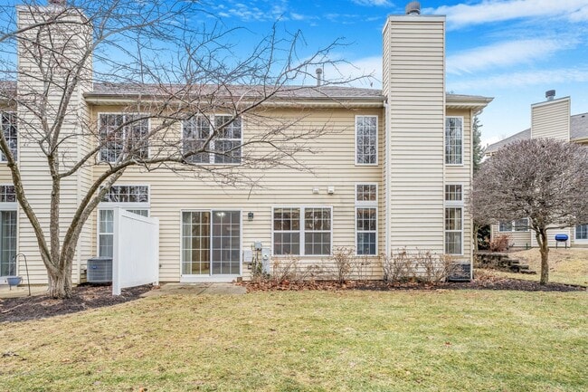 Photo - 2760 Packford Ln