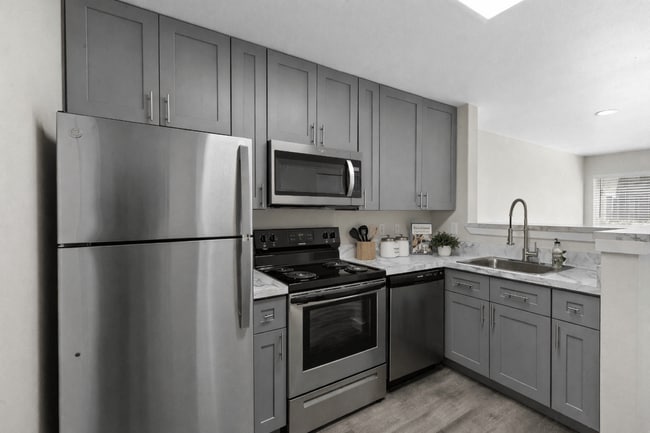 Excalibur Apartment Homes