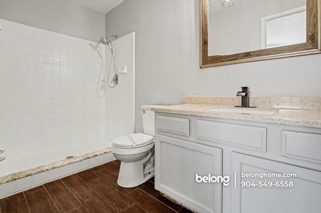 Photo - 7641 Rain Forest Dr N