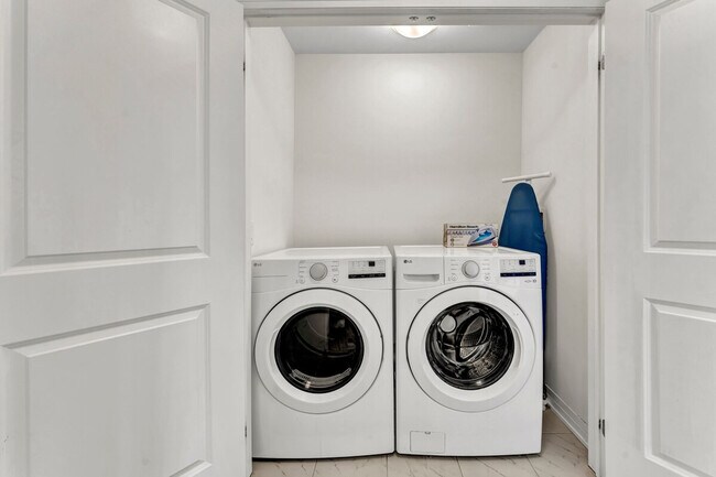 Photo - 585 Colborne St Unit SI ID1504442P