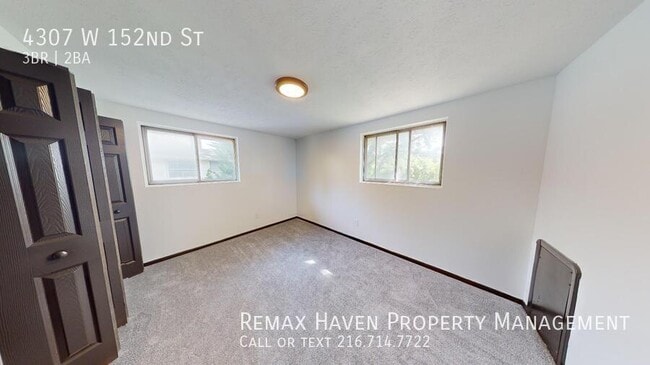 Photo - 4307 W 152nd St