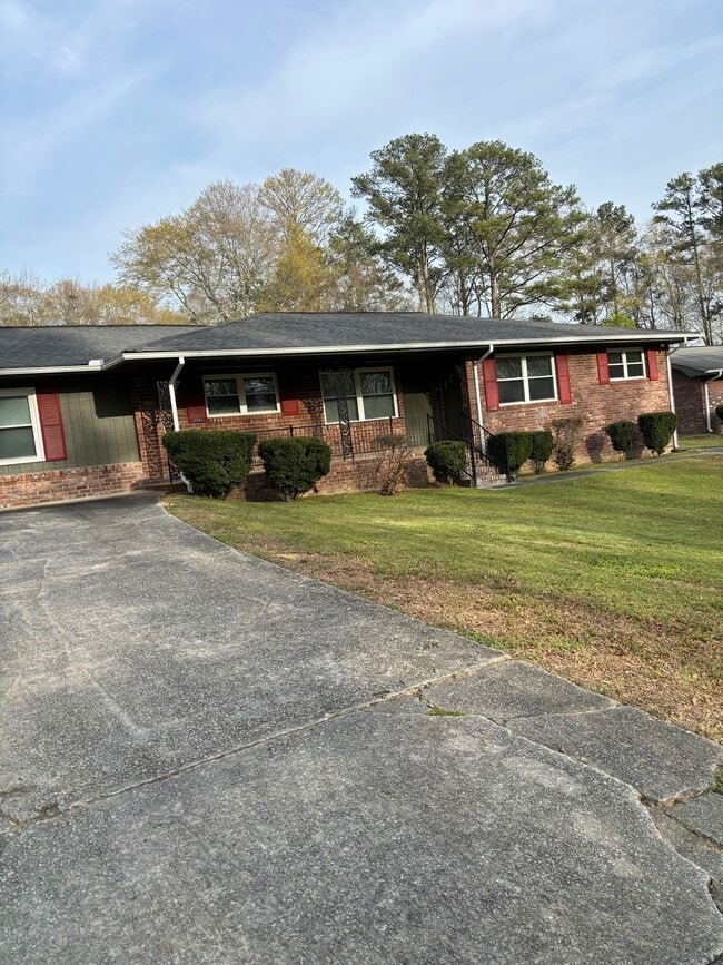 Building Photo - 8686 Bowden St