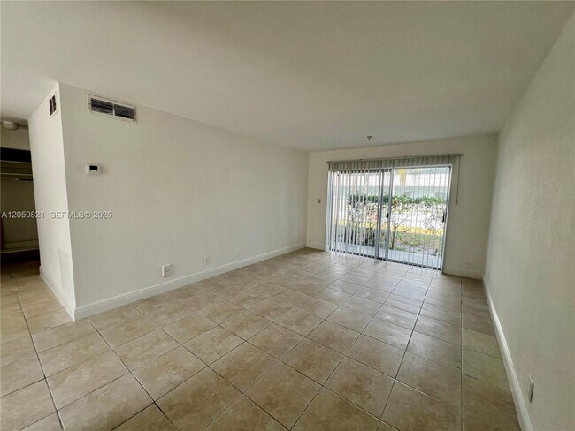 Photo - 4251 NW 5th St Unit 123