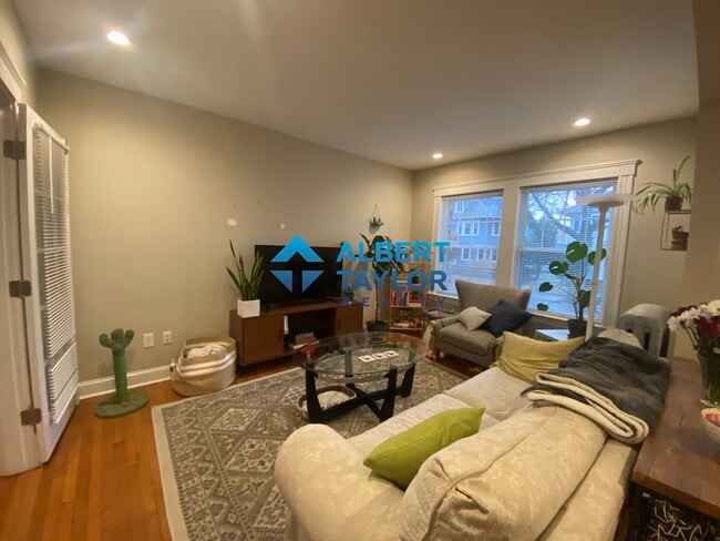 Photo - 21 Moraine St Unit 1