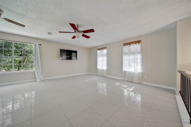 Photo - 2603 Rosewood Pl
