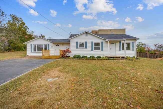 Building Photo - 2614 Mimosa Ln