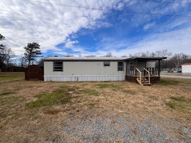 Photo - Mobile Home with 2 Bed 1 Bath in Benton Unidad lot 65