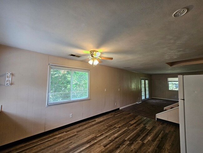 Photo - 353 Gilmore St Unit 353B