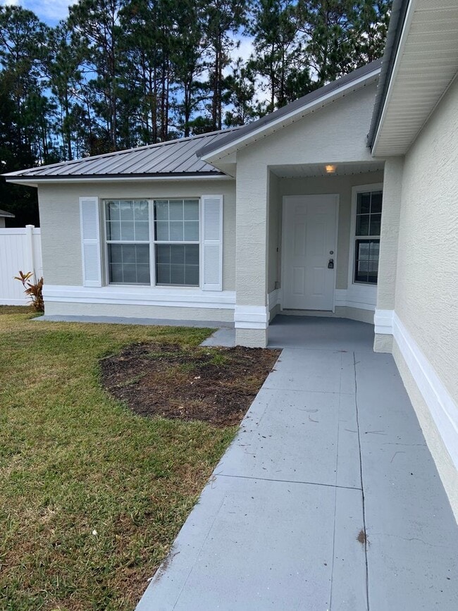 Photo - Updated 3 bed/ 2bath- Lehigh Woods