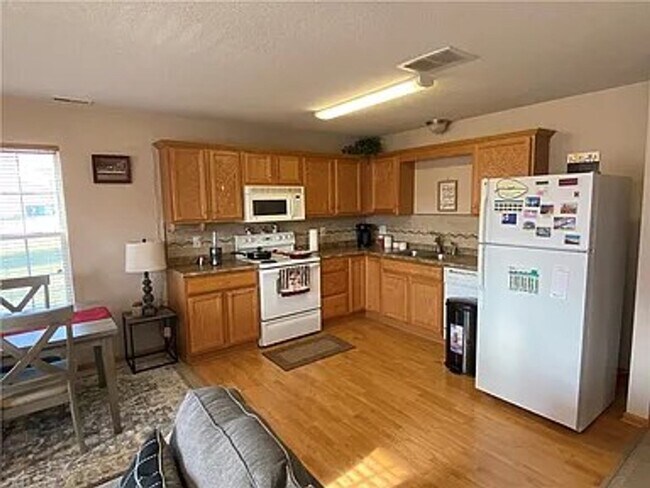 Photo - 3130 SW Sharmin Ln