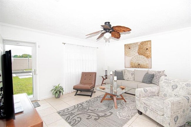 Photo - 6872 SW 15th St