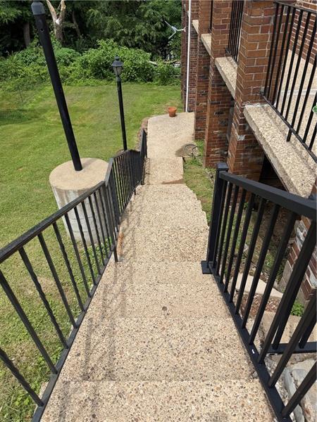 Photo - 735 Athalia St
