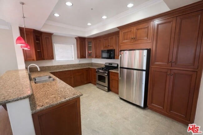 Photo - 1101 East Ave