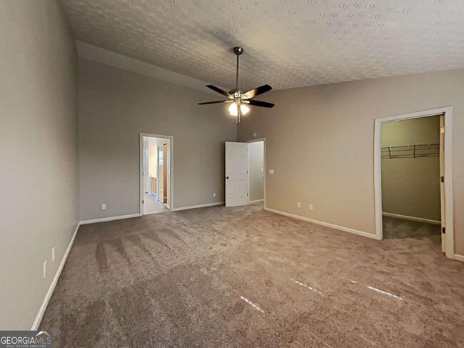 Building Photo - 227 Weatherstone Dr